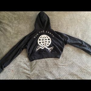 Small Nike Black Cropped zip up sweater